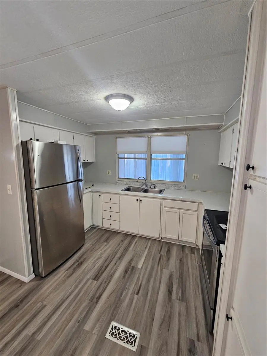 30 Riverview Drive, Fruitland Park, FL 34731 - Image #3