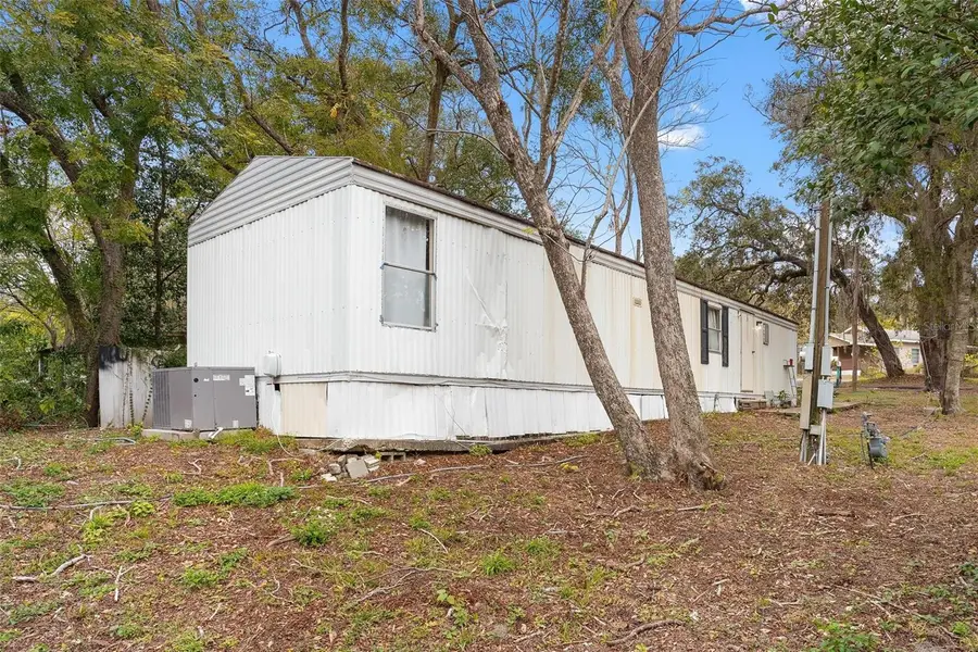 2109 Hialeah Avenue, Leesburg, FL 34748 - Image #2