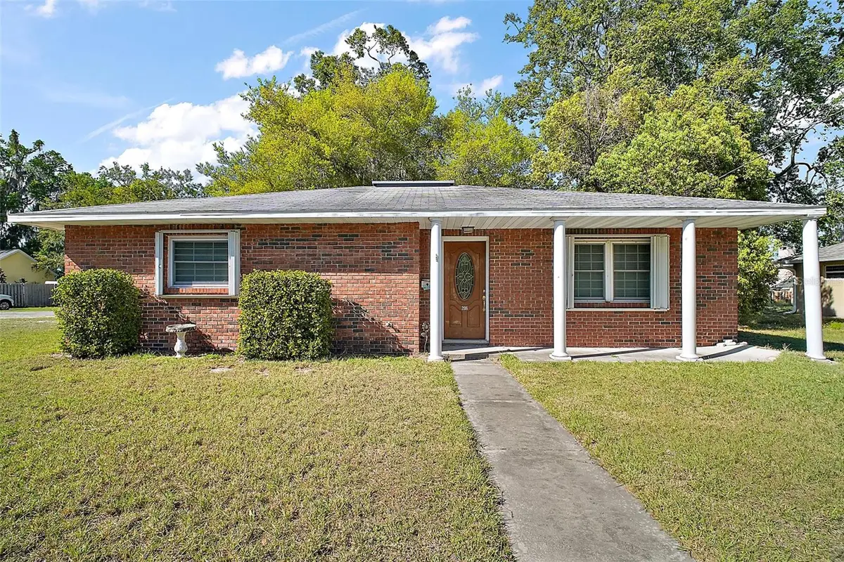 208 Palm Way, Tavares, FL 32778 - Image #1