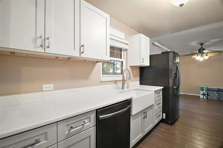 208 Palm Way, Tavares, FL 32778 - Image #3