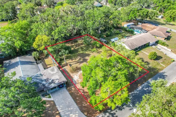 Harcourt Drive, LEESBURG, FL 34748