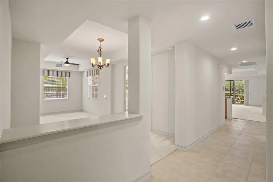 26207 Avenida Las Colinas, Howey In The Hills, FL 34737 - Image #2