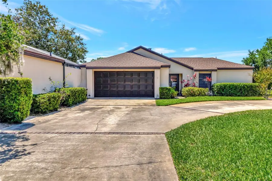 1908 Oak Circle, Tavares, FL 32778 - Image #2