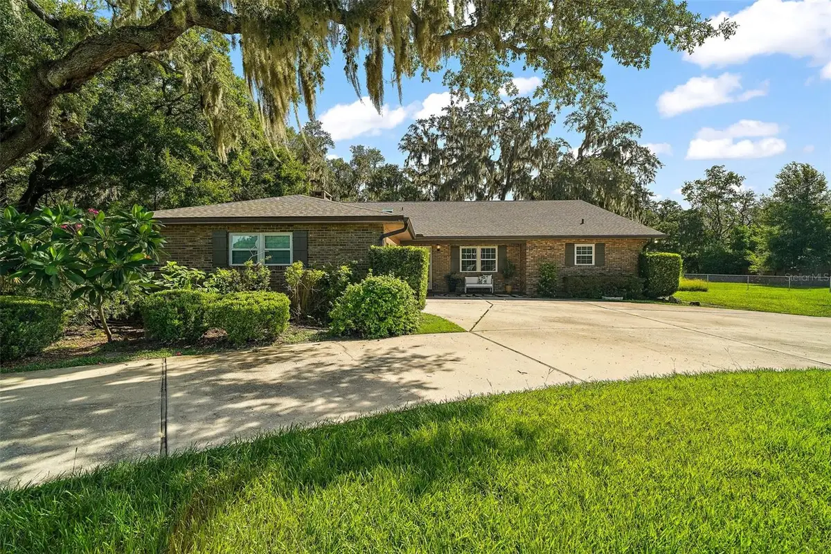 32132 Hickory Lane, Sorrento, FL 32776 - Image #1