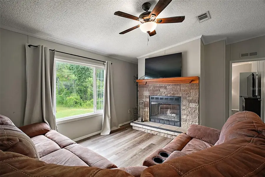 42826 Piney Acres, Paisley, FL 32767 - Image #2