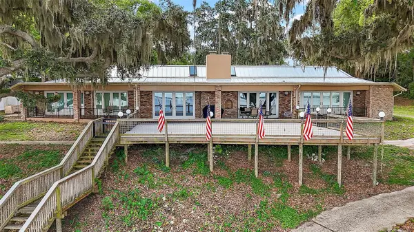 13033 SE 158th Lane, WEIRSDALE, FL 32195