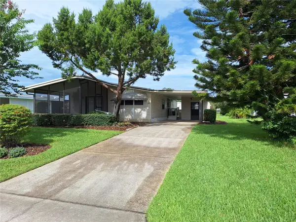 432 Santa Fe Road E, TAVARES, FL 32778