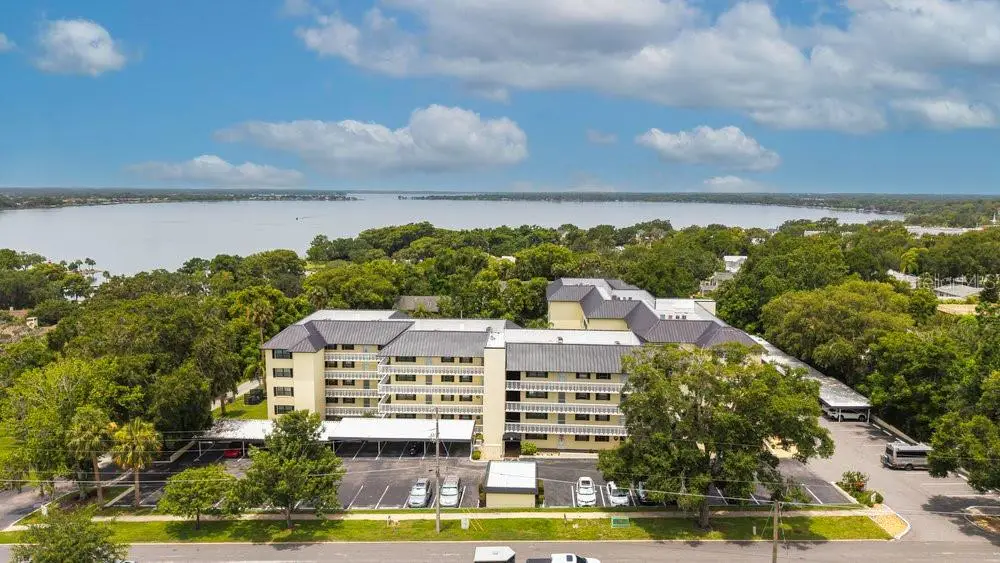 101 N Grandview Street #205, Mount Dora, FL 32757 - Image #1