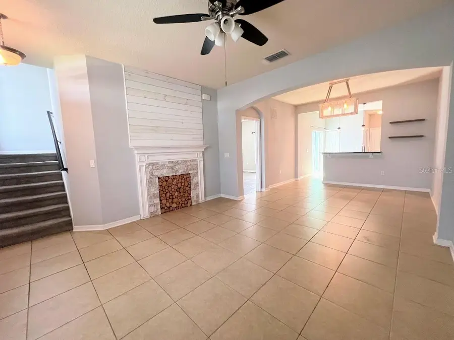 520 Rainbow Springs Loop, Groveland, FL 34736 - Image #3