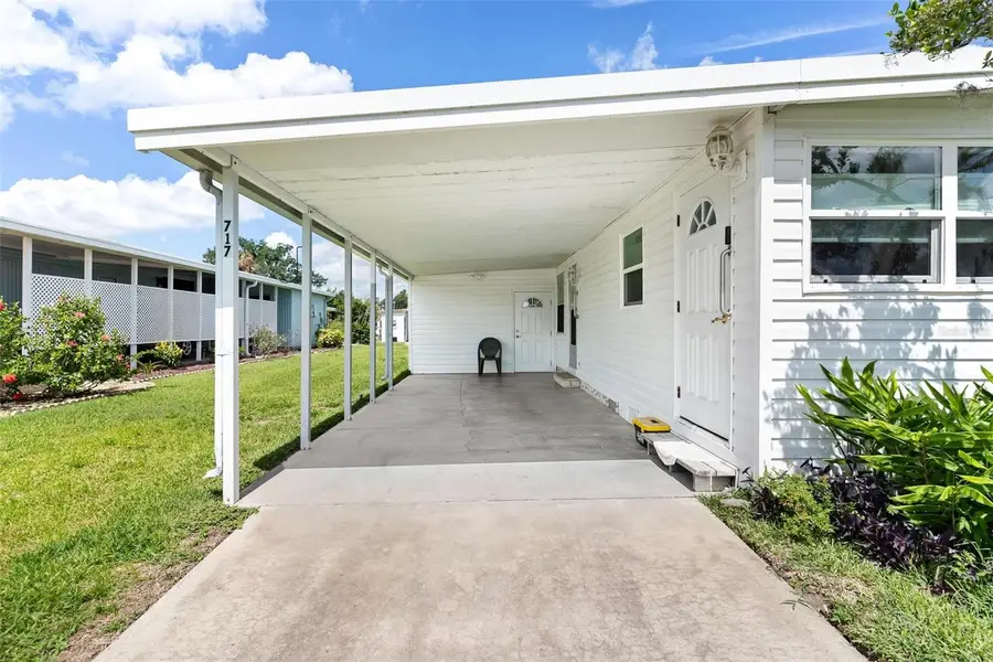 717 W Coach N Four Drive, Leesburg, FL 34748 - Image #3