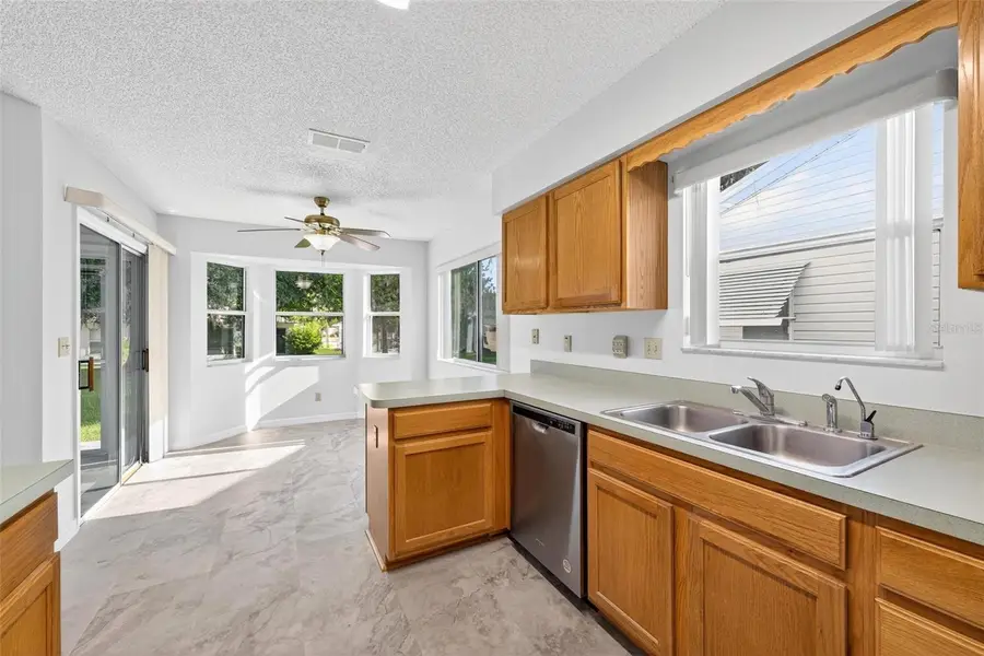 651 Timbercrest Drive, Leesburg, FL 34748 - Image #2