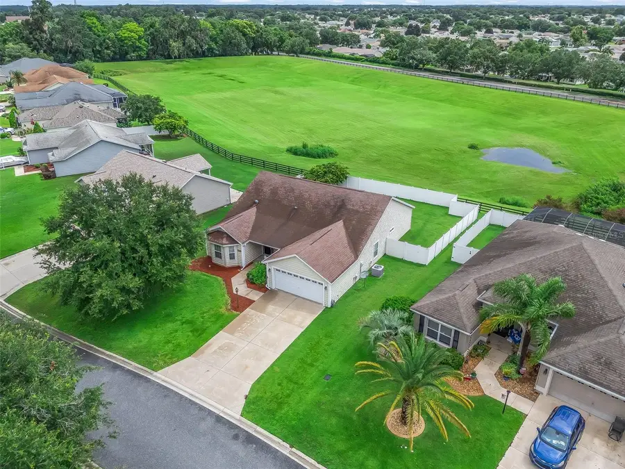 12185 NE 51st Circle, Oxford, FL 34484 - Image #2