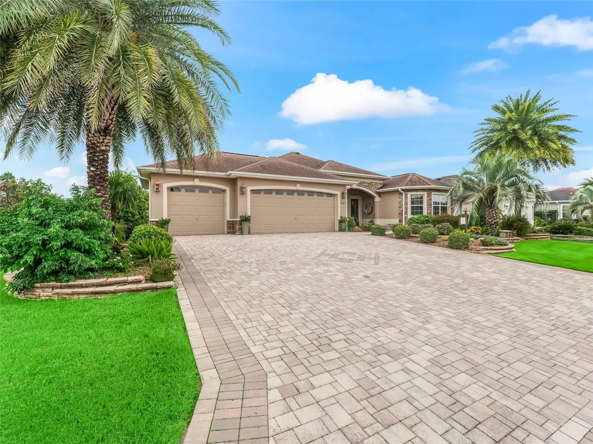 2217 Isleworth Circle, The Villages, FL 32163 - Image #1