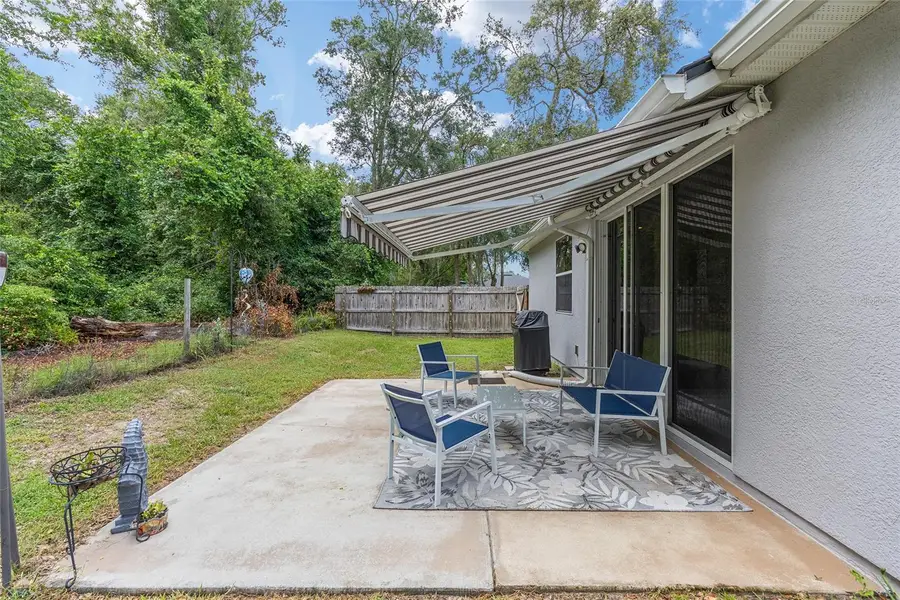 427 Cierra Oaks Circle, Lady Lake, FL 32159 - Image #3