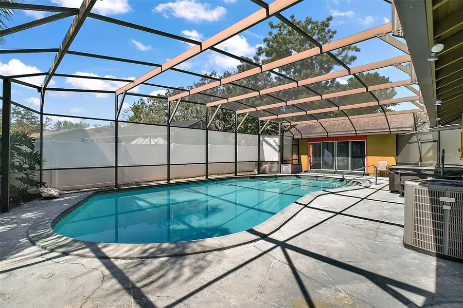 150 E Charlotte Avenue, Eustis, FL 32726 - Image #2