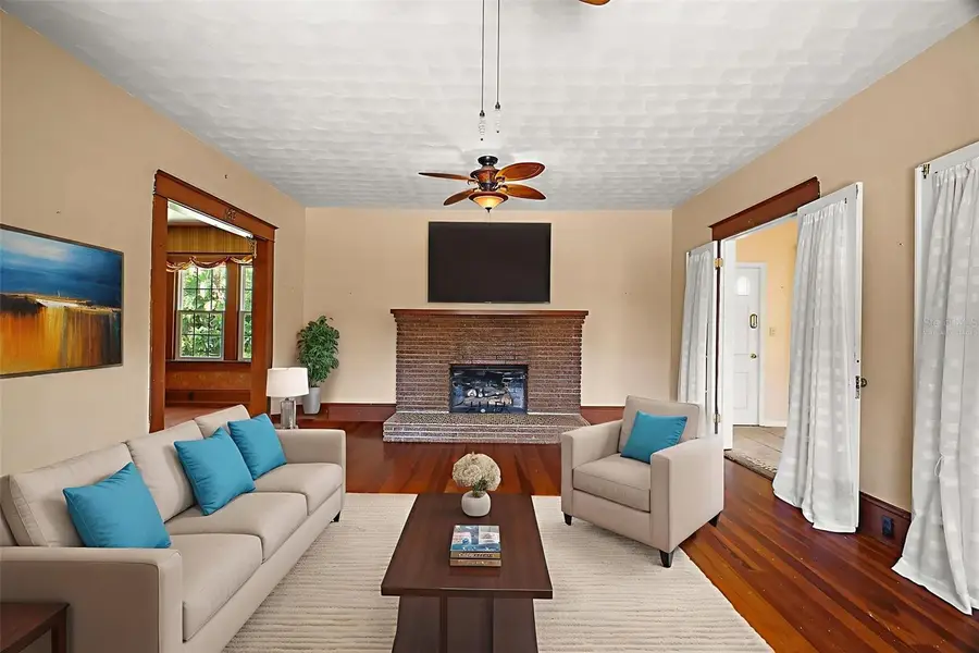 150 E Charlotte Avenue, Eustis, FL 32726 - Image #3