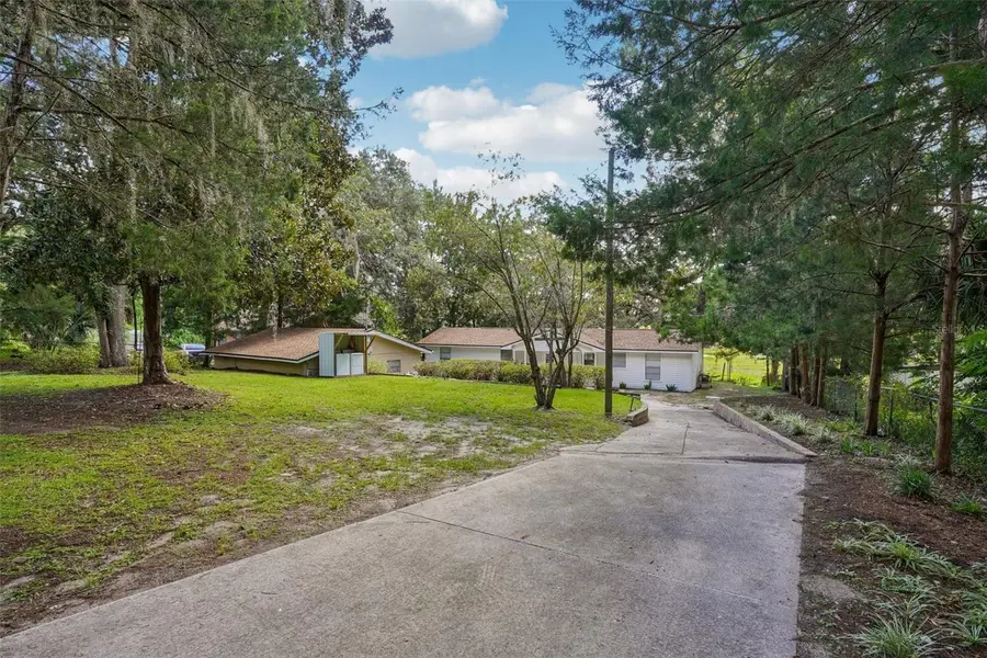 5989 SE 159th Court, Ocklawaha, FL 32179 - Image #3