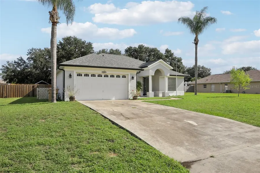 13421 Biscayne Drive, Grand Island, FL 32735 - Image #3
