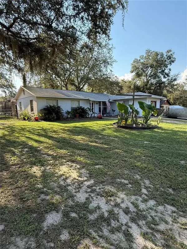 39837 Magnolia Street, LADY LAKE, FL 32159