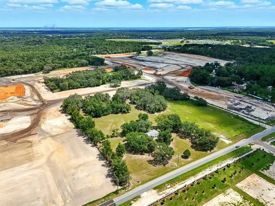 37820 Rolling Acres Road, Lady Lake, FL 32159 - Image #2
