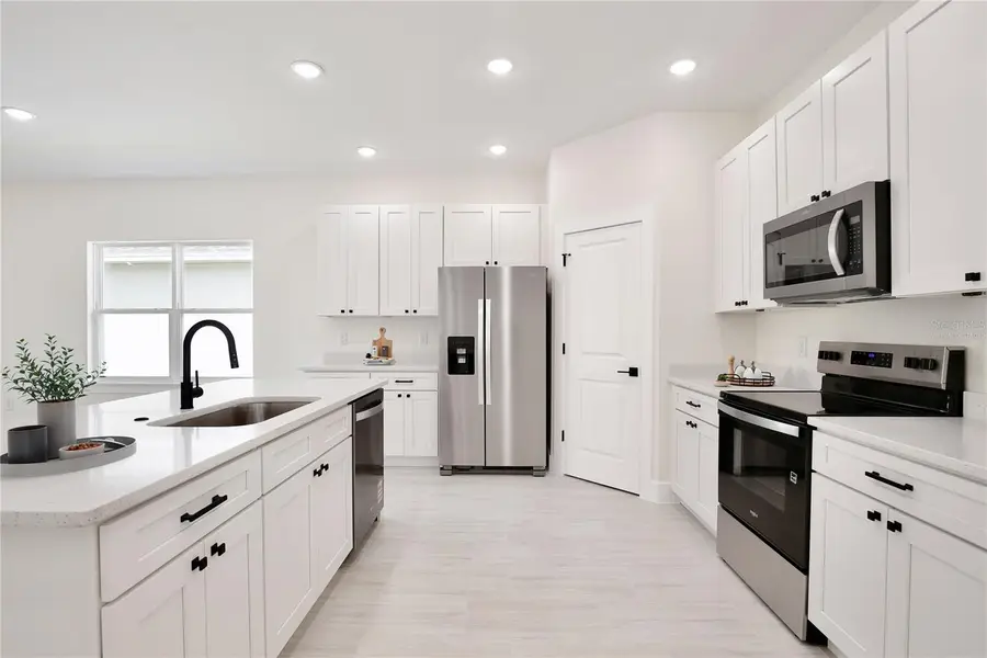 1191 Stratton Avenue, Groveland, FL 34736 - Image #3