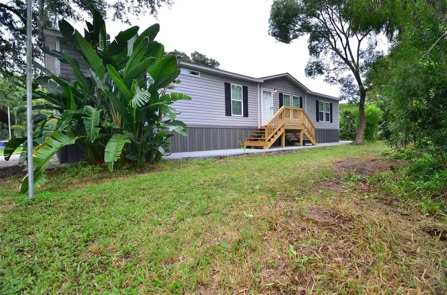 515 Twin Lakes Circle, Lakeland, FL 33815 - Image #2