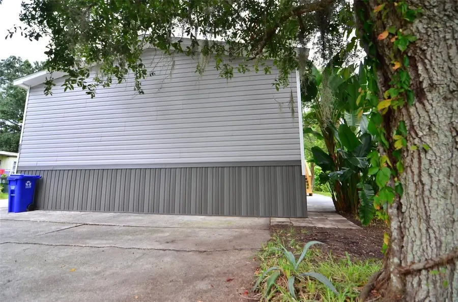 515 Twin Lakes Circle, Lakeland, FL 33815 - Image #3