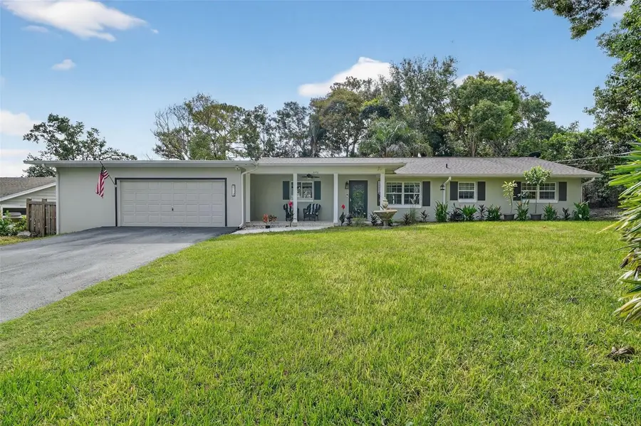2112 Normandy Drive, Mount Dora, FL 32757 - Image #2