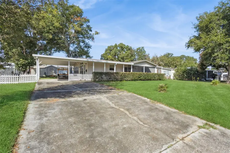 11419 Bobwhite Boulevard, Leesburg, FL 34788 - Image #2