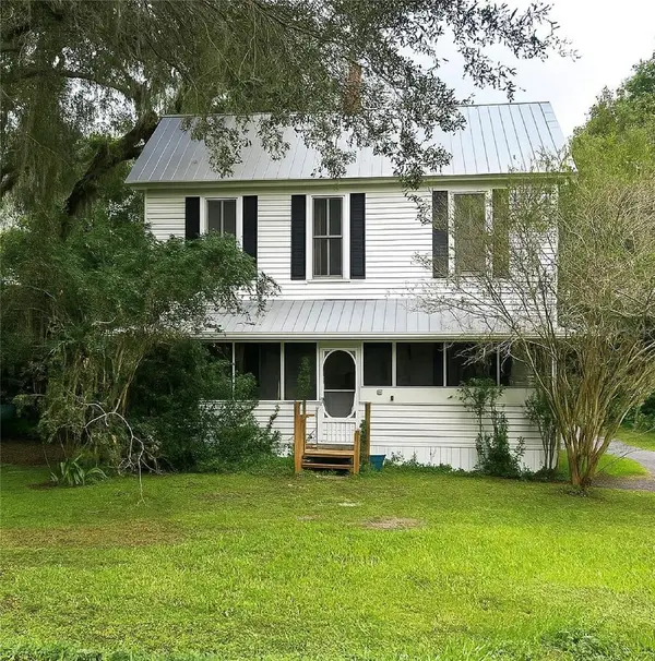 108 E Mcclendon Street, LADY LAKE, FL 32159