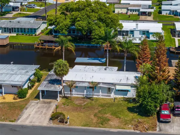 1014 Southland Drive, TAVARES, FL 32778