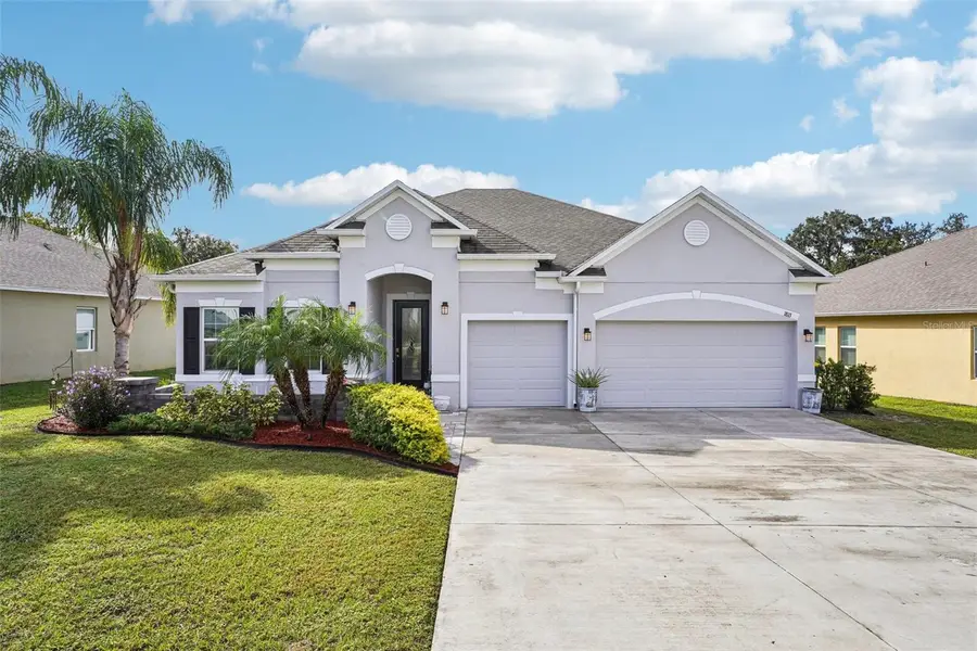1813 Forest Glen Drive, Fruitland Park, FL 34731 - Image #2