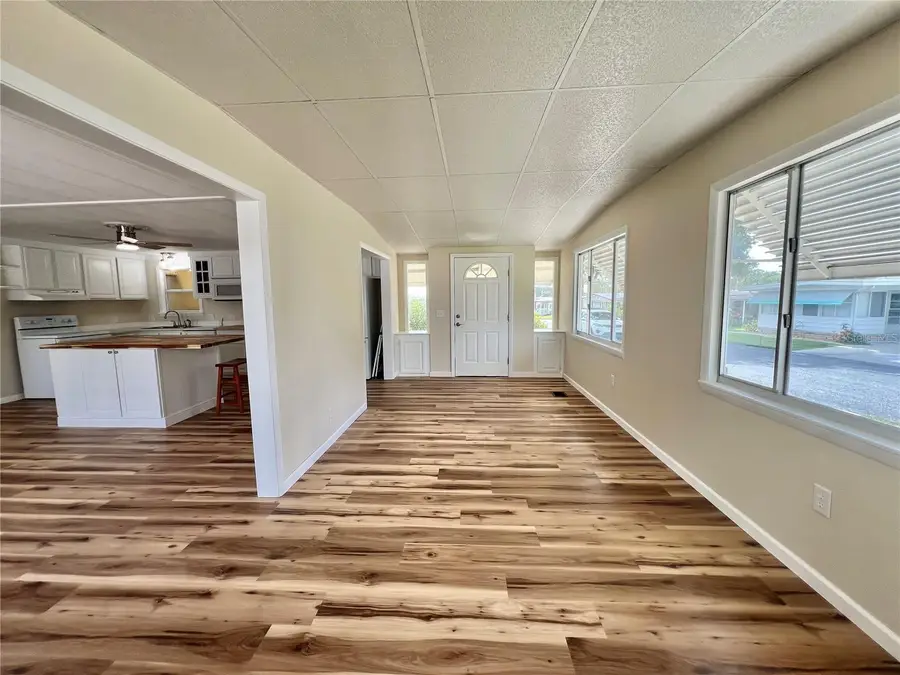 111 Jacaranda Drive, Leesburg, FL 34748 - Image #2