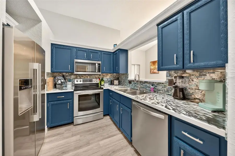 913 Powell Street, Wildwood, FL 34785 - Image #2