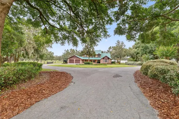 8810 County Road 561, CLERMONT, FL 34711