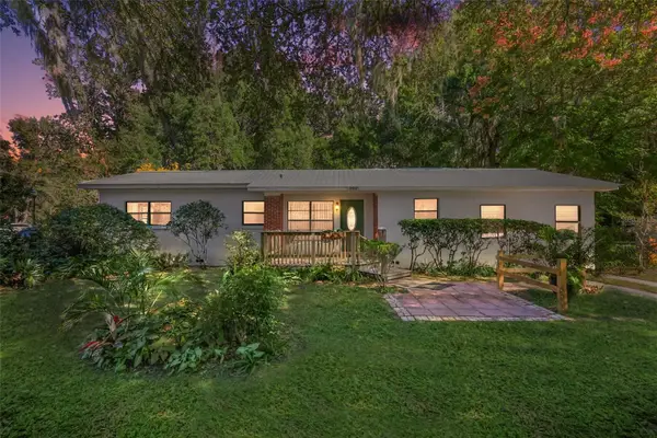 502 Gray Avenue, WILDWOOD, FL 34785