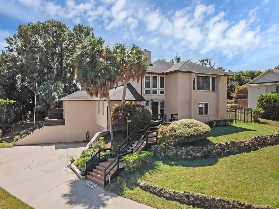 6846 Lake View Drive, Yalaha, FL 34797 - Image #2