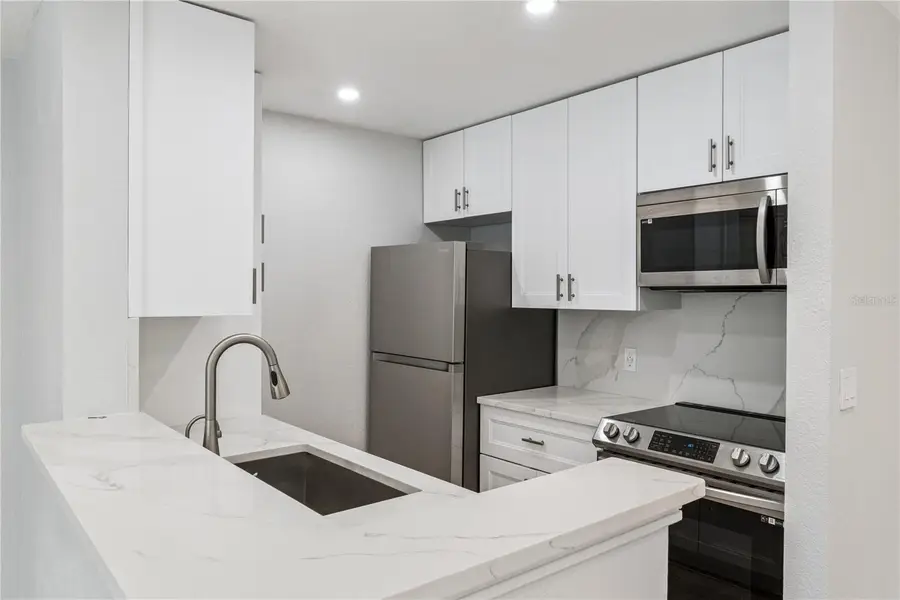 5124 Conroy Road #24, Orlando, FL 32811 - Image #3