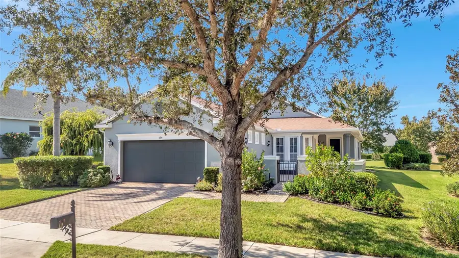 109 Falling Acorn Avenue, Groveland, FL 34736 - Image #2