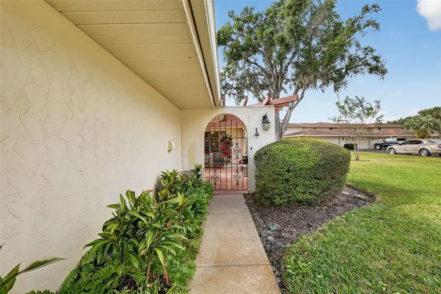 100 S Tremain Street #F1, Mount Dora, FL 32757 - Image #2