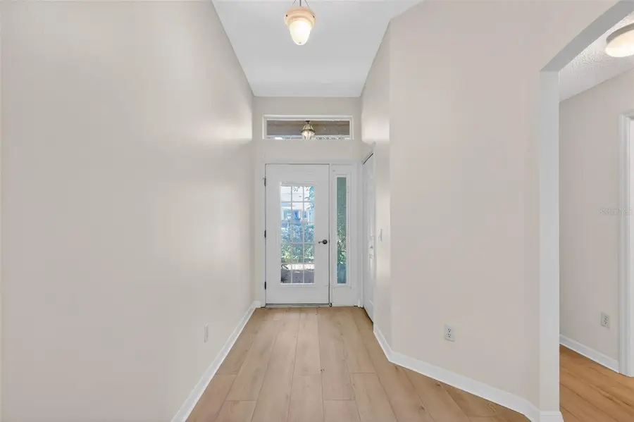 17035 SE 94th Berrien Court, The Villages, FL 32162 - Image #3