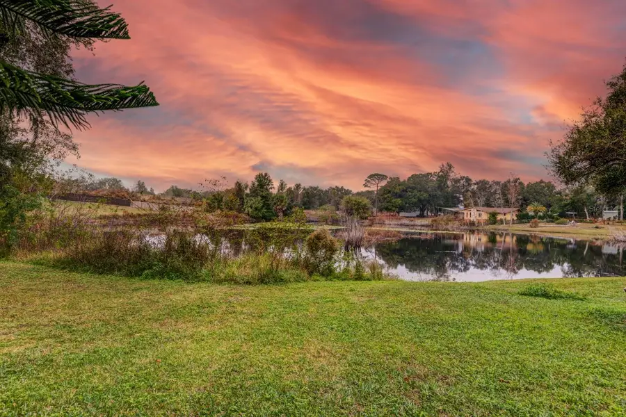 33719 Overton Drive, Leesburg, FL 34788 - Image #3