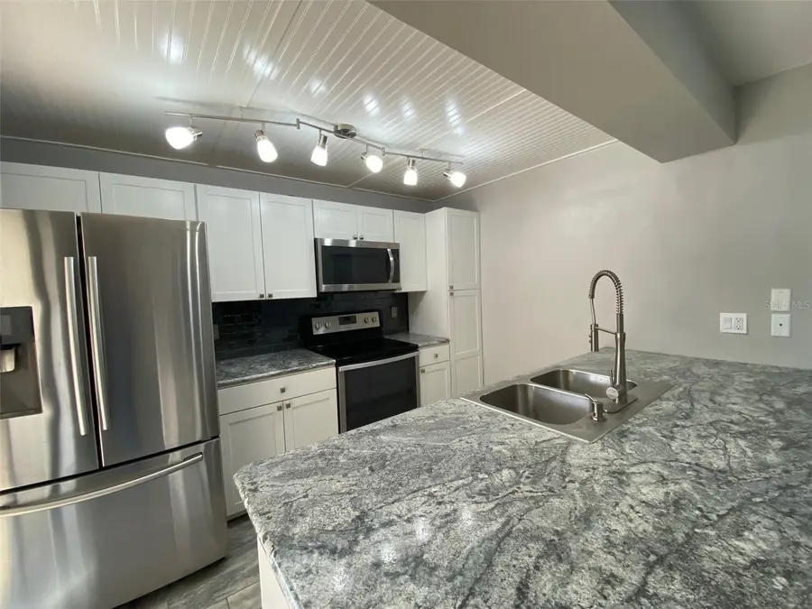 2910 Pecan Avenue, Leesburg, FL 34748 - #2