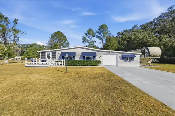 8270 County Road 109, LADY LAKE, FL 32159