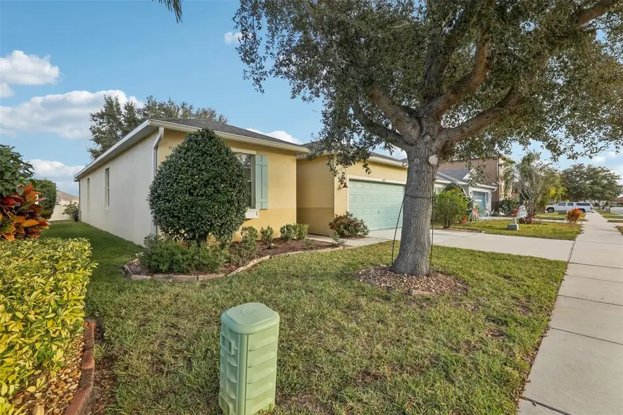 1689 Strathmore Circle, Mount Dora, FL 32757 - Image #3