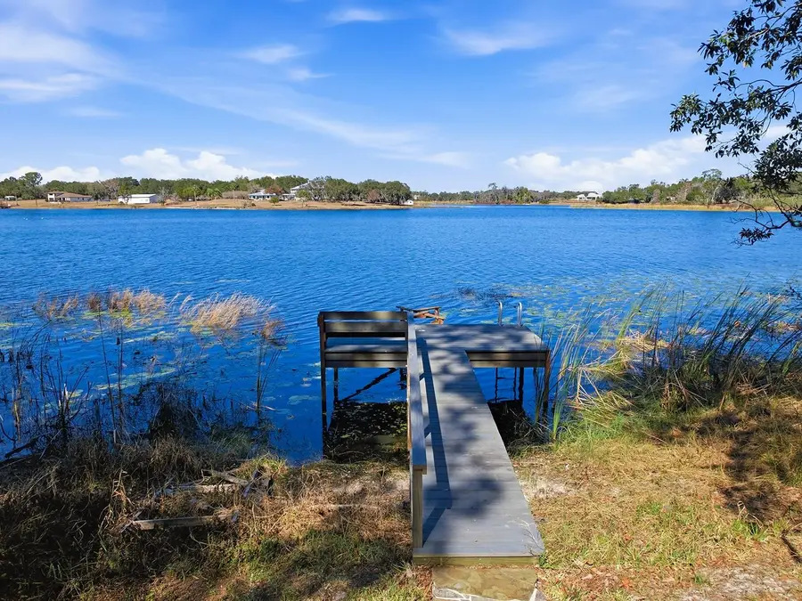 592 Crescent Street, Umatilla, FL 32784 - #3