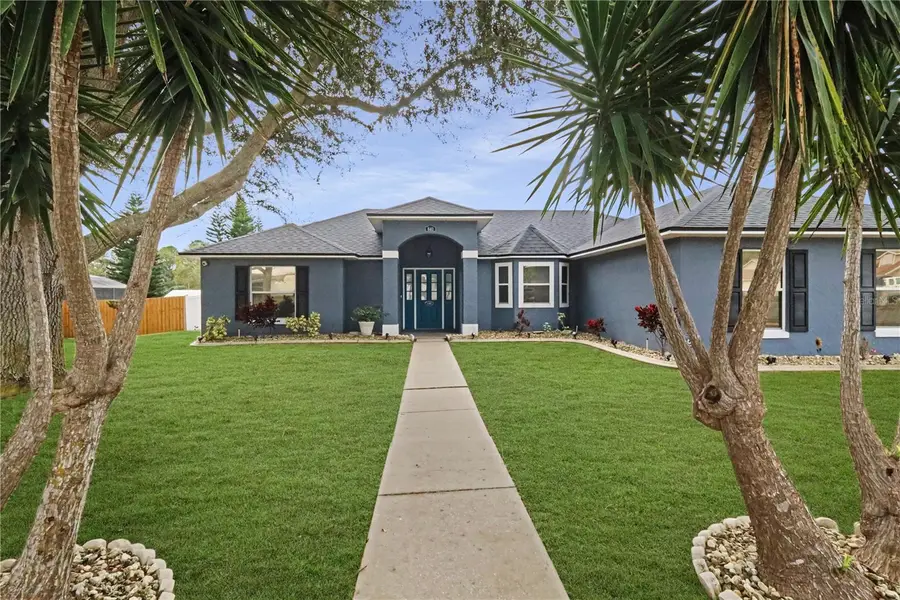 640 Woodview Drive, Tavares, FL 32778 - Image #2