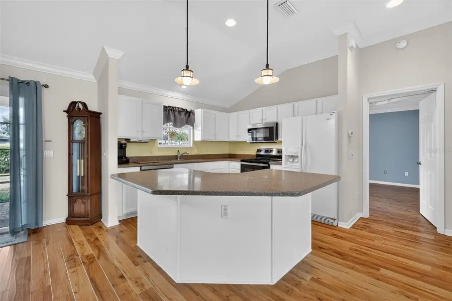 631 San Marino Drive, The Villages, FL 32159 - Image #3