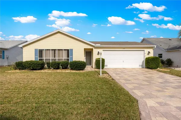 1405 Madrigal Lane, LADY LAKE, FL 32159