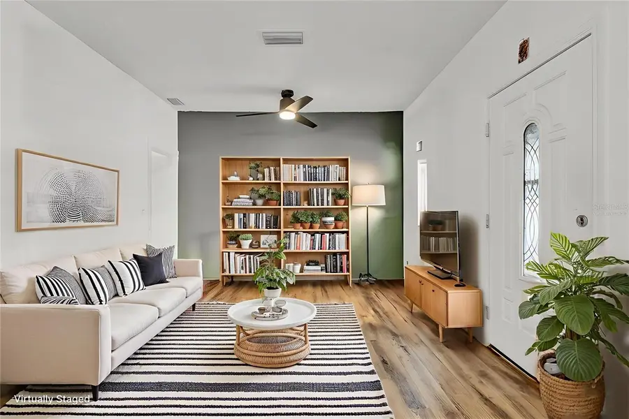 520 Dora Avenue, Tavares, FL 32778 - Image #3